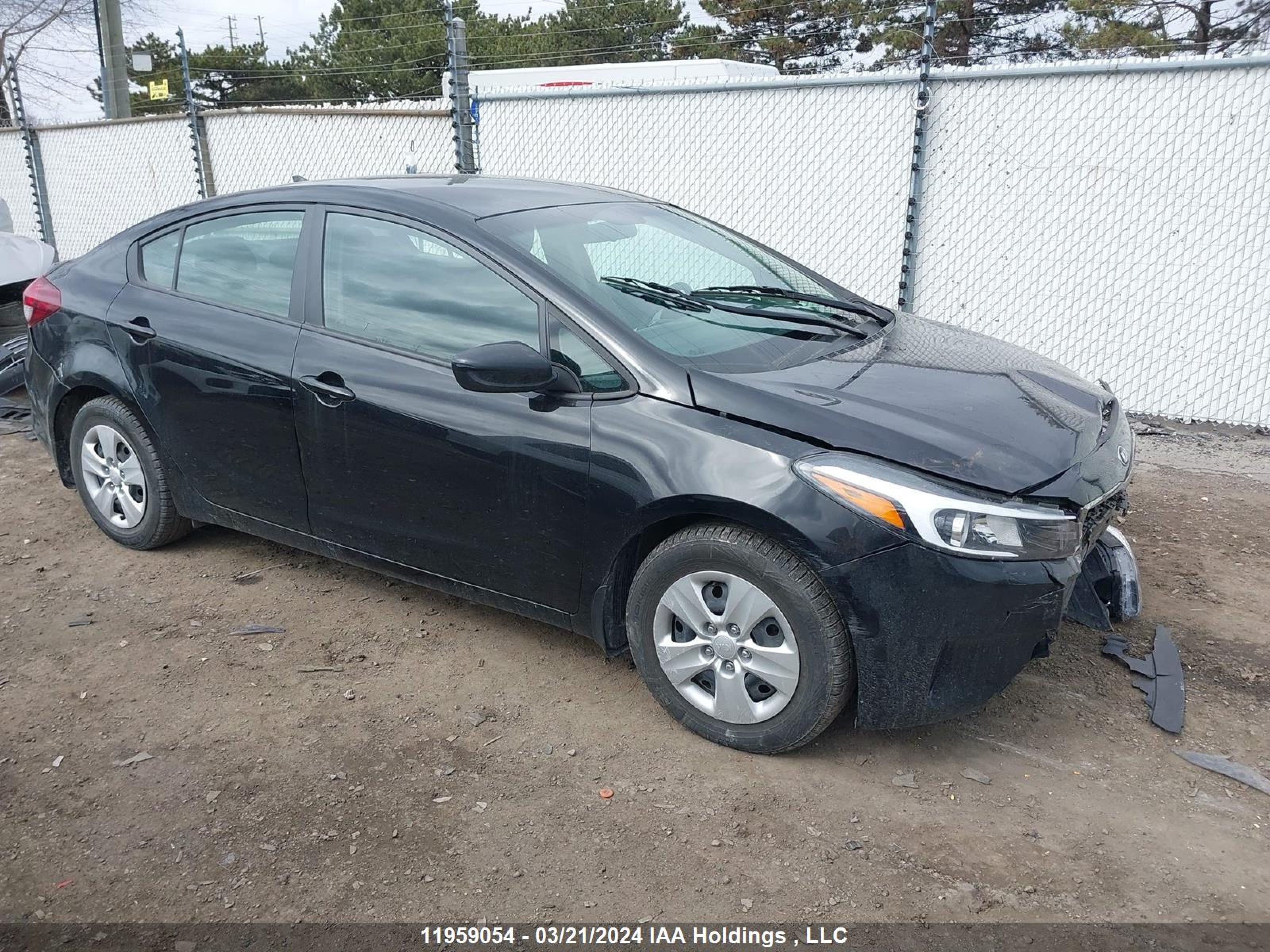 KIA FORTE 2018 3kpfk4a78je262106