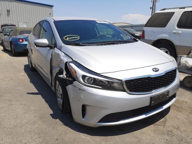 KIA FORTE LX 2018 3kpfk4a78je268679