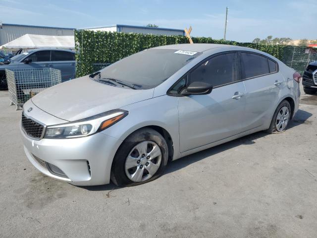 KIA FORTE 2017 3kpfk4a79he014635