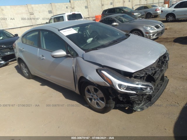 KIA FORTE 2017 3kpfk4a79he029703