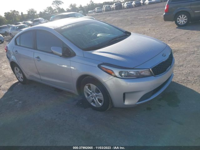 KIA FORTE 2017 3kpfk4a79he036120