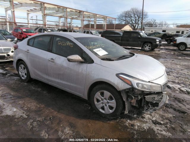 KIA FORTE 2017 3kpfk4a79he046128