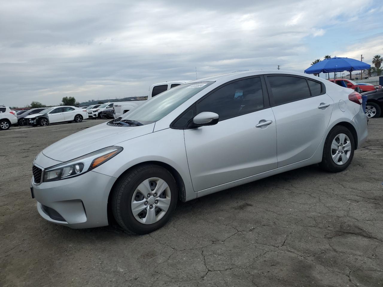 KIA FORTE 2017 3kpfk4a79he065830