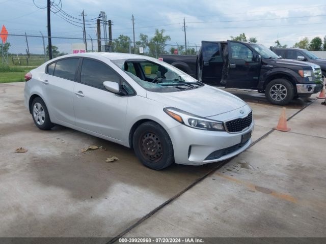 KIA FORTE 2017 3kpfk4a79he079176