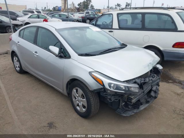 KIA FORTE 2017 3kpfk4a79he098004