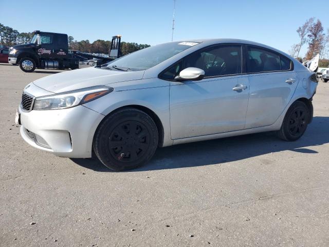 KIA FORTE LX 2018 3kpfk4a79je197508