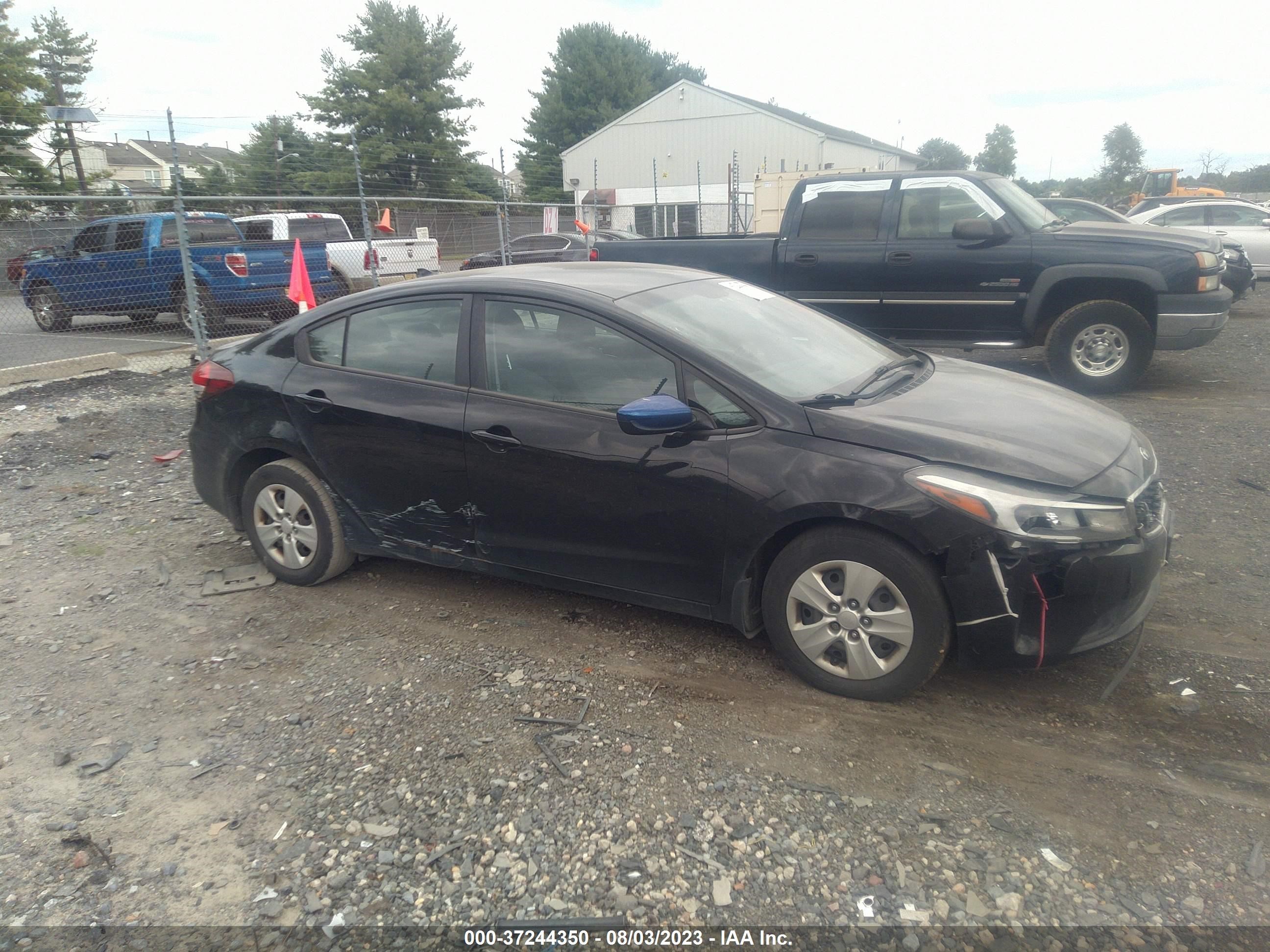 KIA FORTE 2018 3kpfk4a79je236419