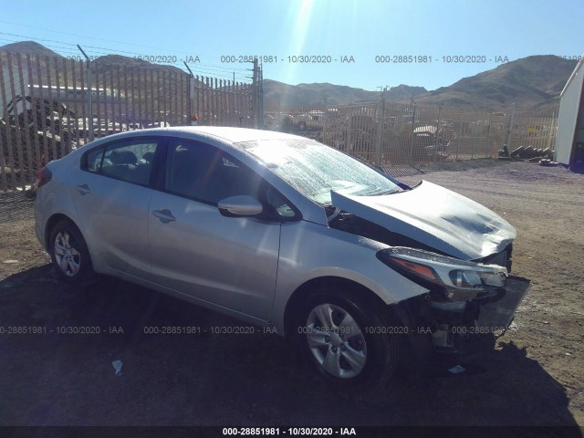 KIA FORTE 2018 3kpfk4a79je263538