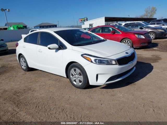 KIA FORTE 2018 3kpfk4a79je271333