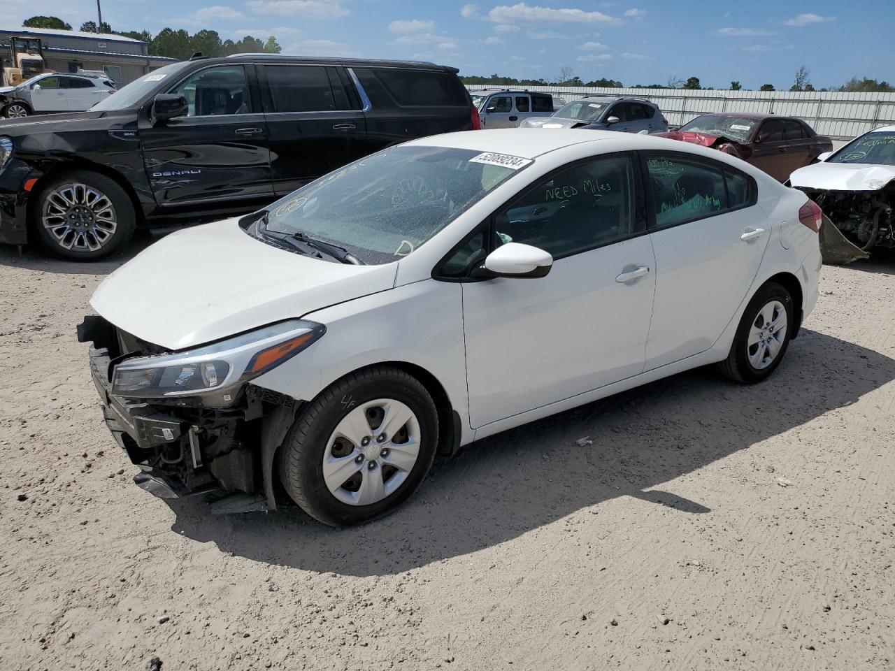 KIA FORTE 2017 3kpfk4a7xhe054156