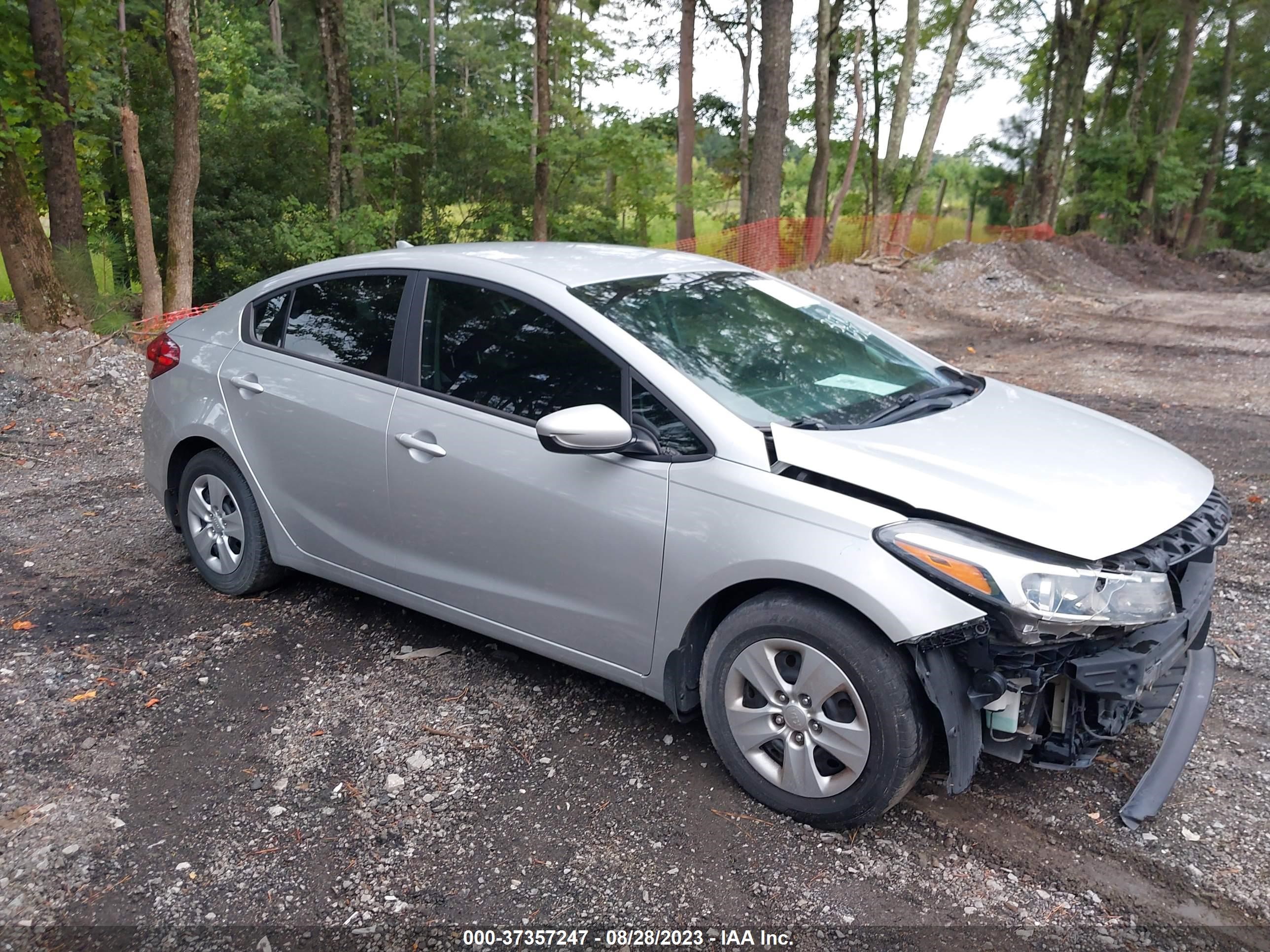 KIA FORTE 2017 3kpfk4a7xhe054979