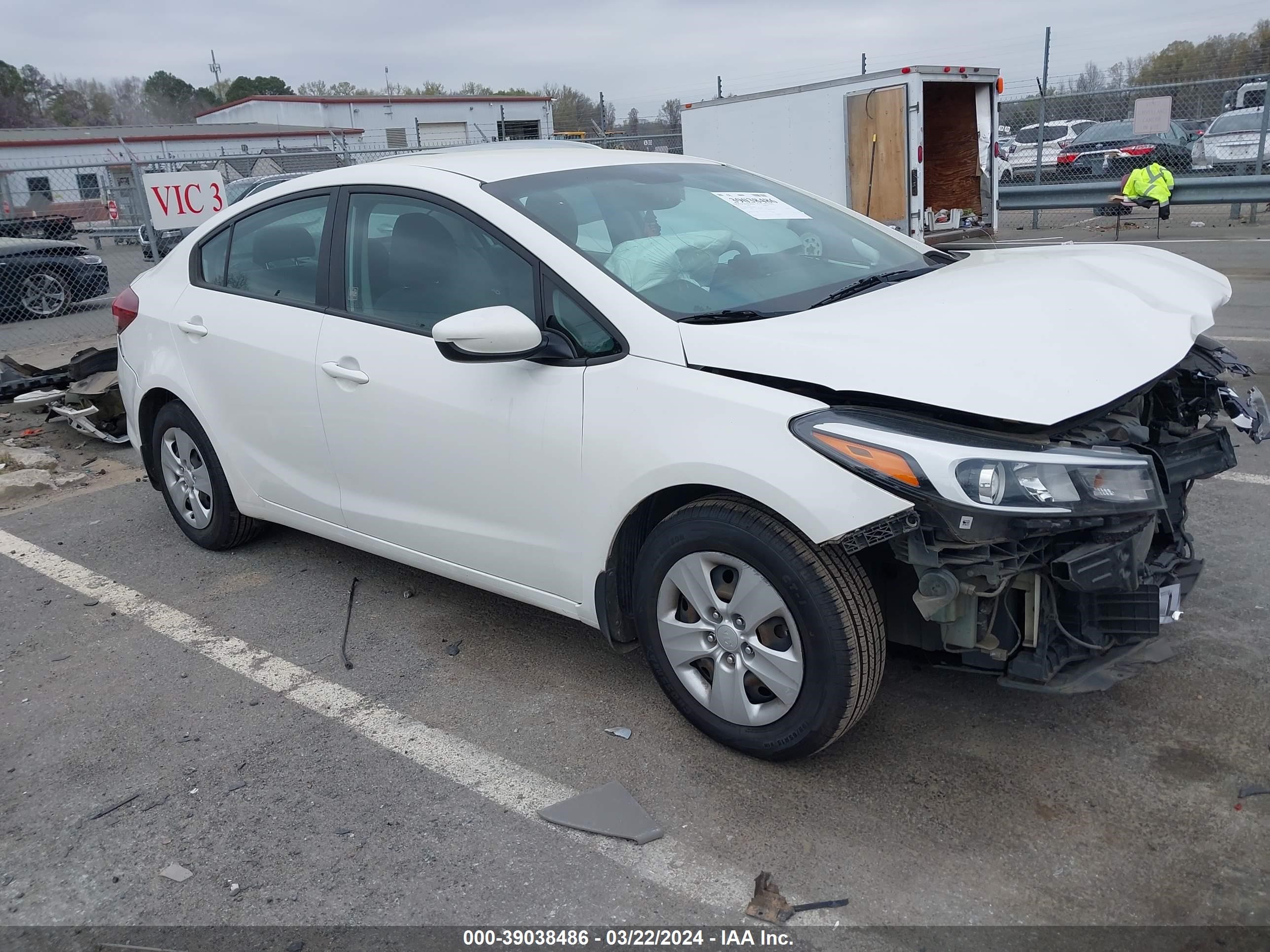 KIA FORTE 2017 3kpfk4a7xhe120107