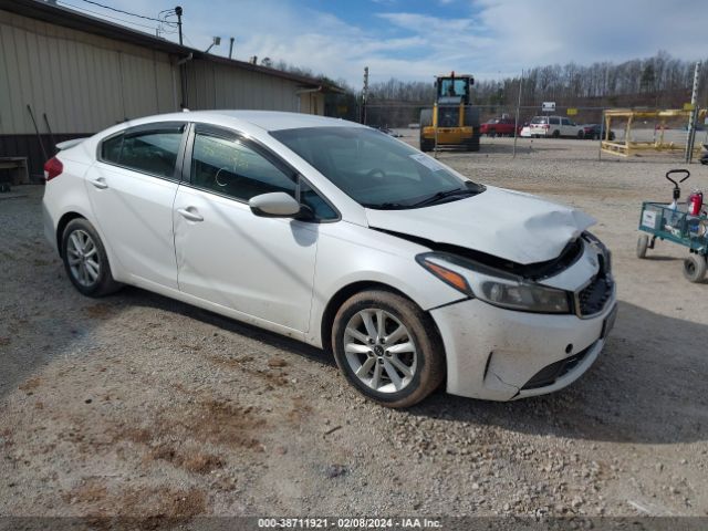 KIA FORTE 2017 3kpfl4a70he010955