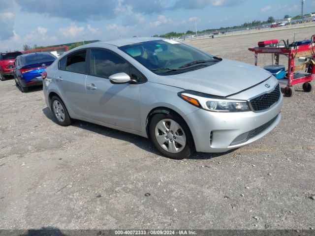 KIA FORTE 2017 3kpfl4a70he101028