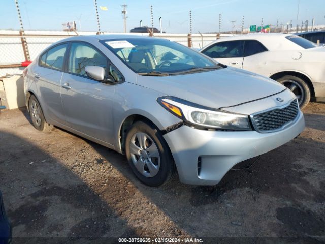 KIA FORTE 2018 3kpfl4a70je183316