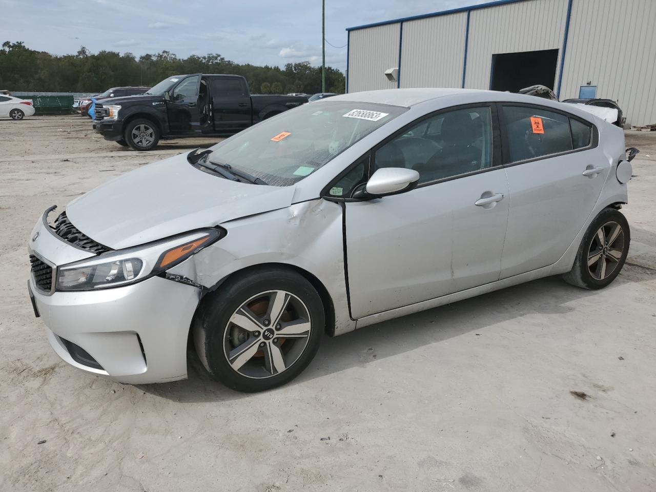 KIA FORTE 2018 3kpfl4a70je244518