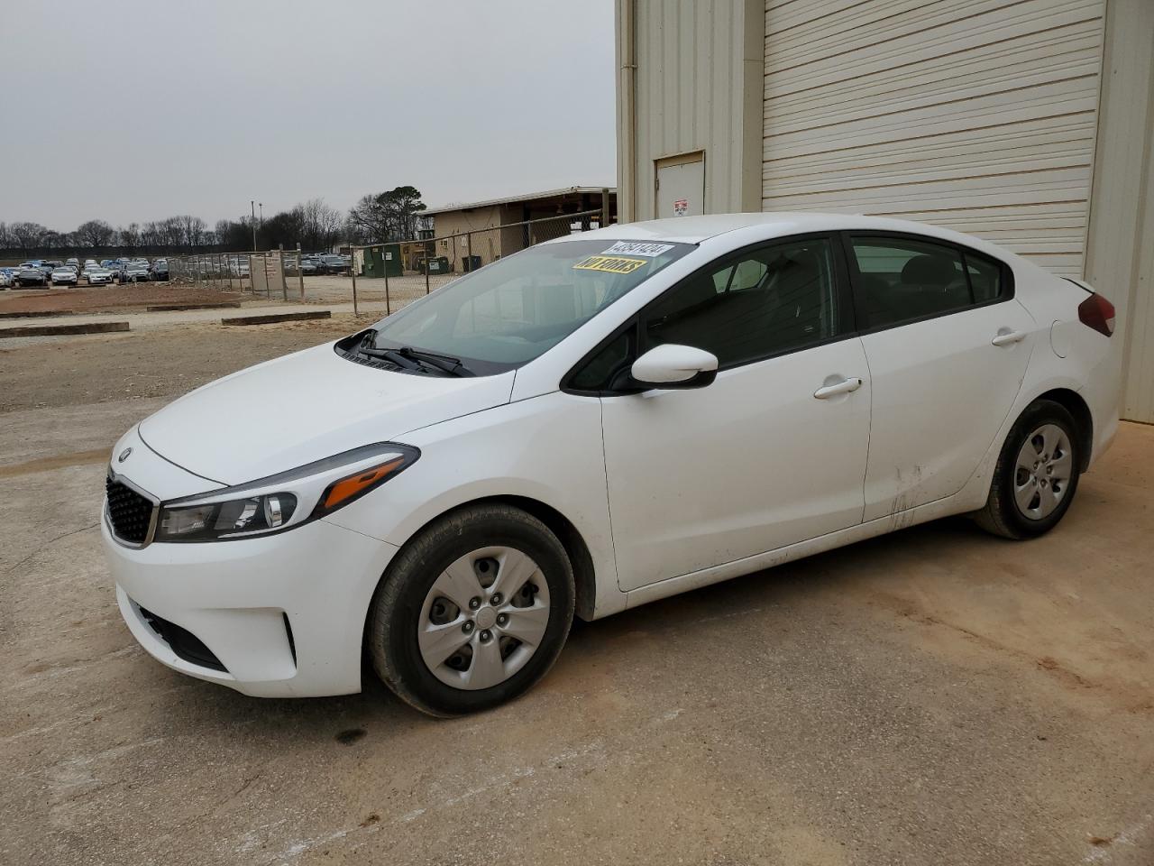 KIA FORTE 2018 3kpfl4a70je262422