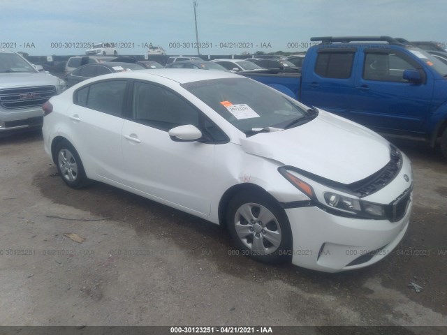 KIA FORTE 2017 3kpfl4a71he029417