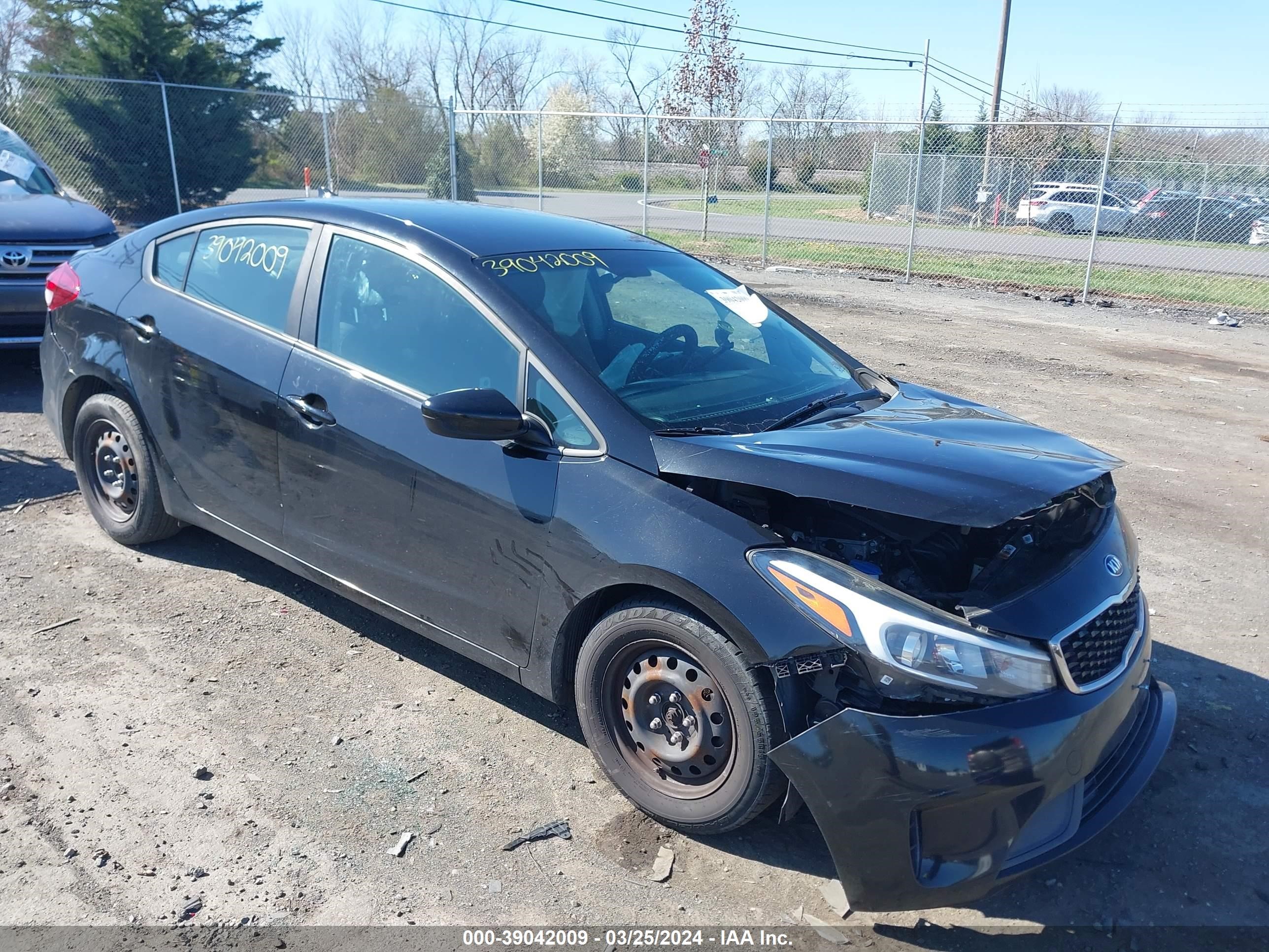 KIA FORTE 2017 3kpfl4a71he045388