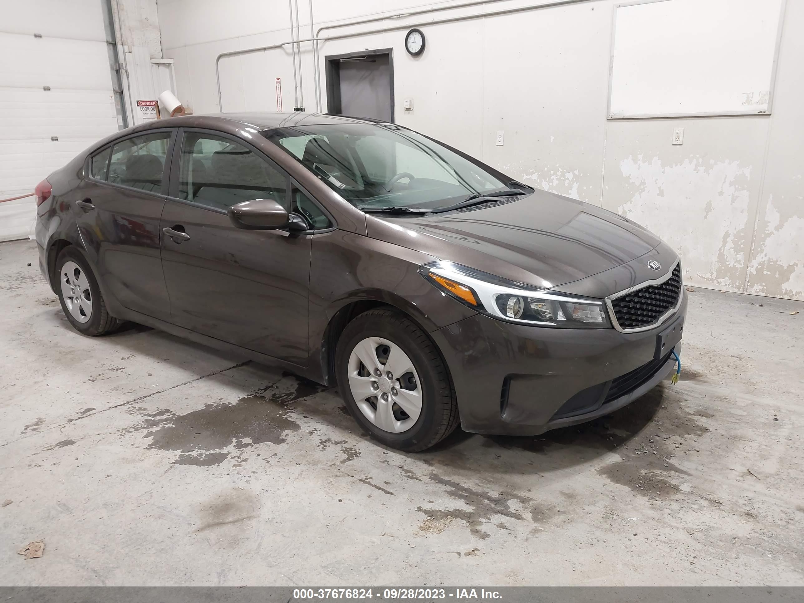 KIA FORTE 2017 3kpfl4a71he097958