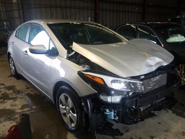 KIA FORTE LX 2018 3kpfl4a71je205341