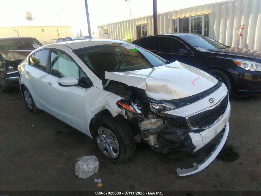 KIA FORTE 2018 3kpfl4a71je213519