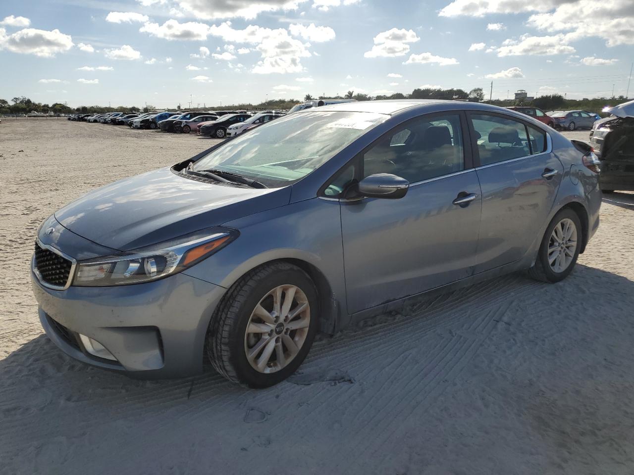 KIA FORTE 2017 3kpfl4a73he143712