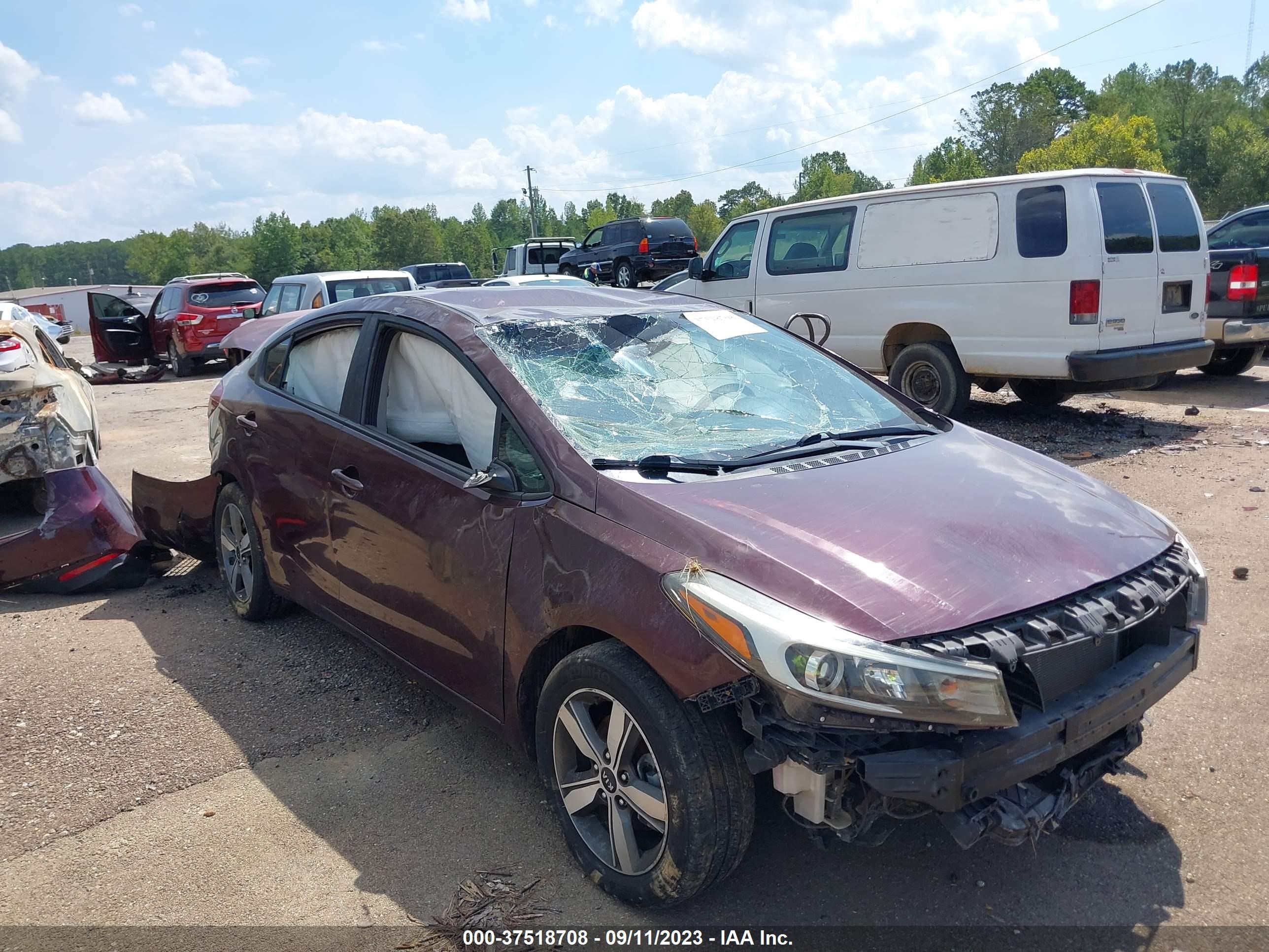 KIA FORTE 2018 3kpfl4a73je172827