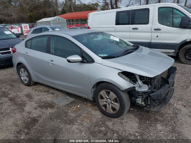 KIA FORTE 2018 3kpfl4a73je256680