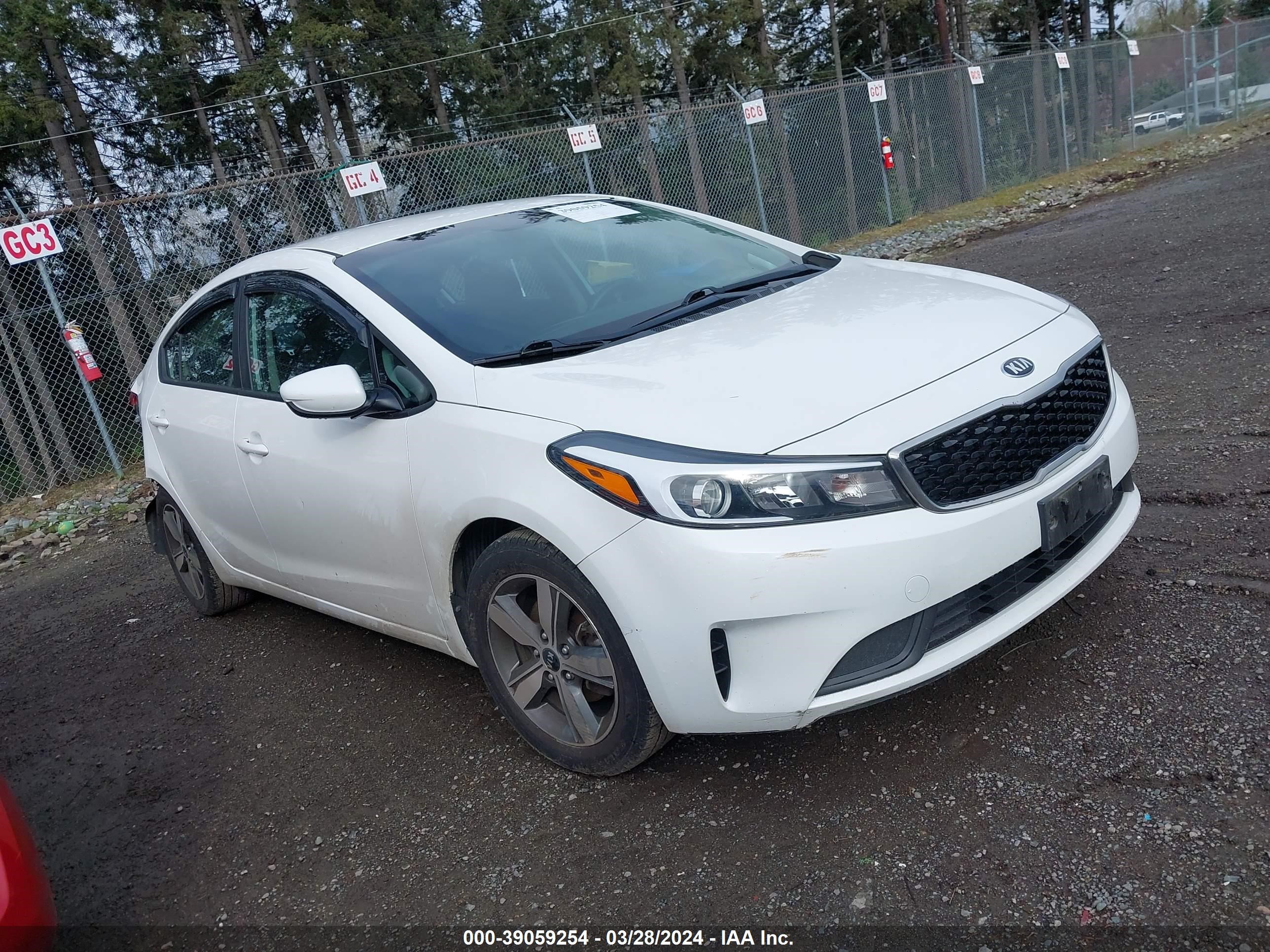 KIA FORTE 2018 3kpfl4a73je261412