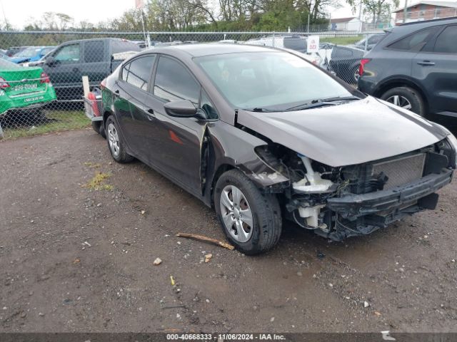 KIA FORTE 2017 3kpfl4a74he098229