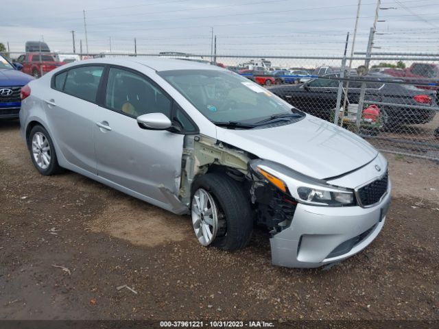 KIA FORTE 2017 3kpfl4a74he148854