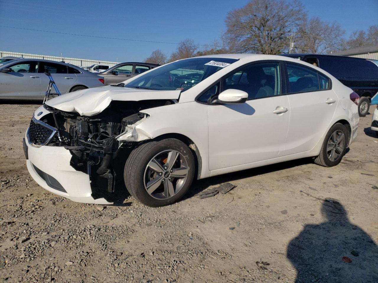 KIA FORTE 2018 3kpfl4a74je242674