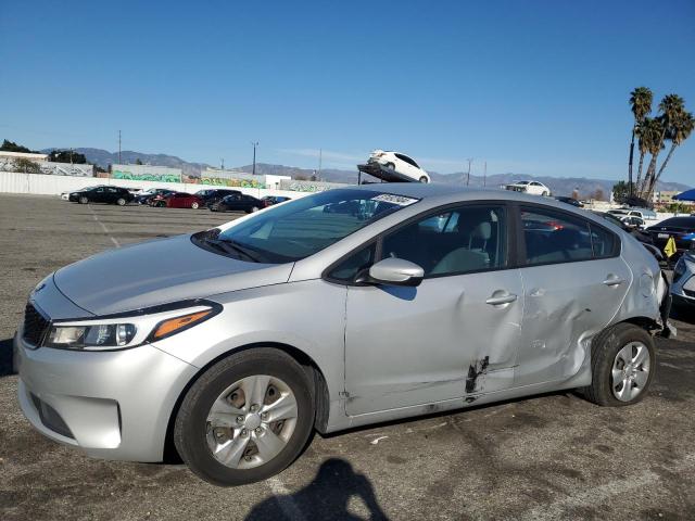 KIA FORTE 2018 3kpfl4a75je218223