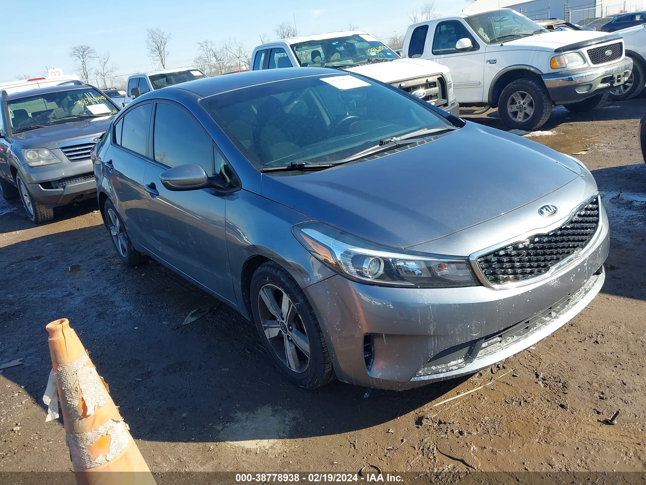 KIA FORTE 2018 3kpfl4a75je284190