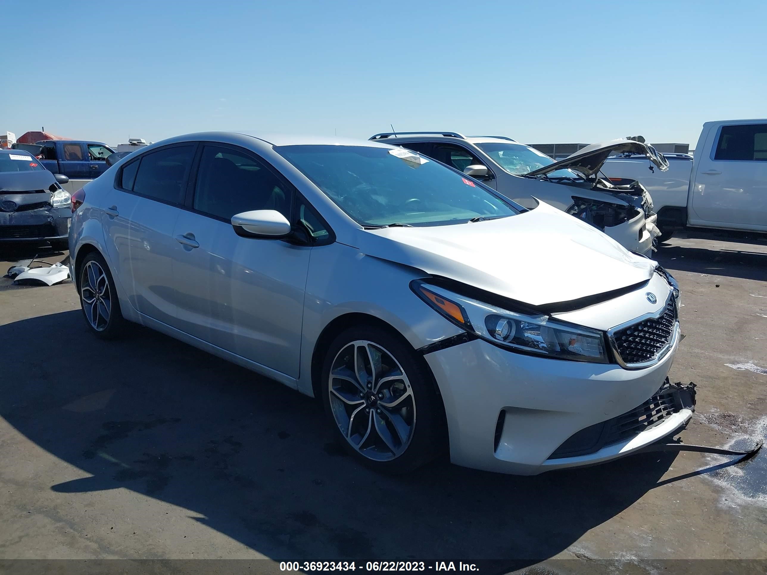 KIA FORTE 2017 3kpfl4a76he111577