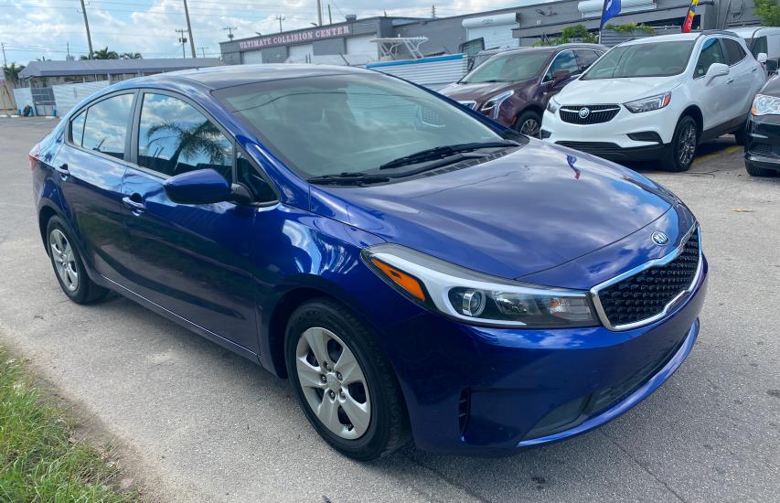 KIA FORTE LX 2018 3kpfl4a76je199956