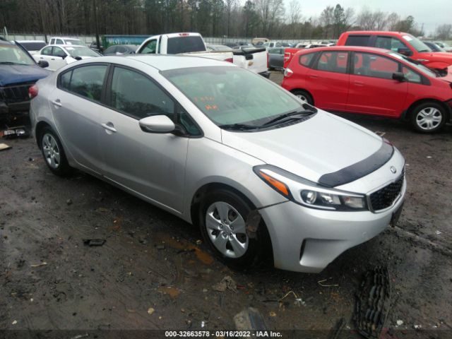 KIA FORTE 2018 3kpfl4a76je256057