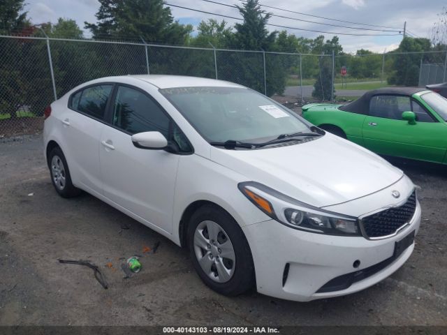 KIA FORTE 2018 3kpfl4a76je260691