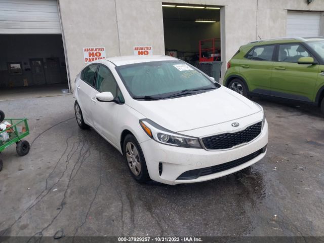 KIA FORTE 2017 3kpfl4a77he055309