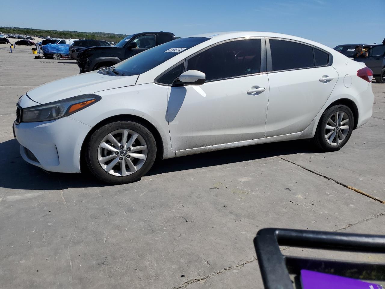 KIA FORTE 2017 3kpfl4a77he064348