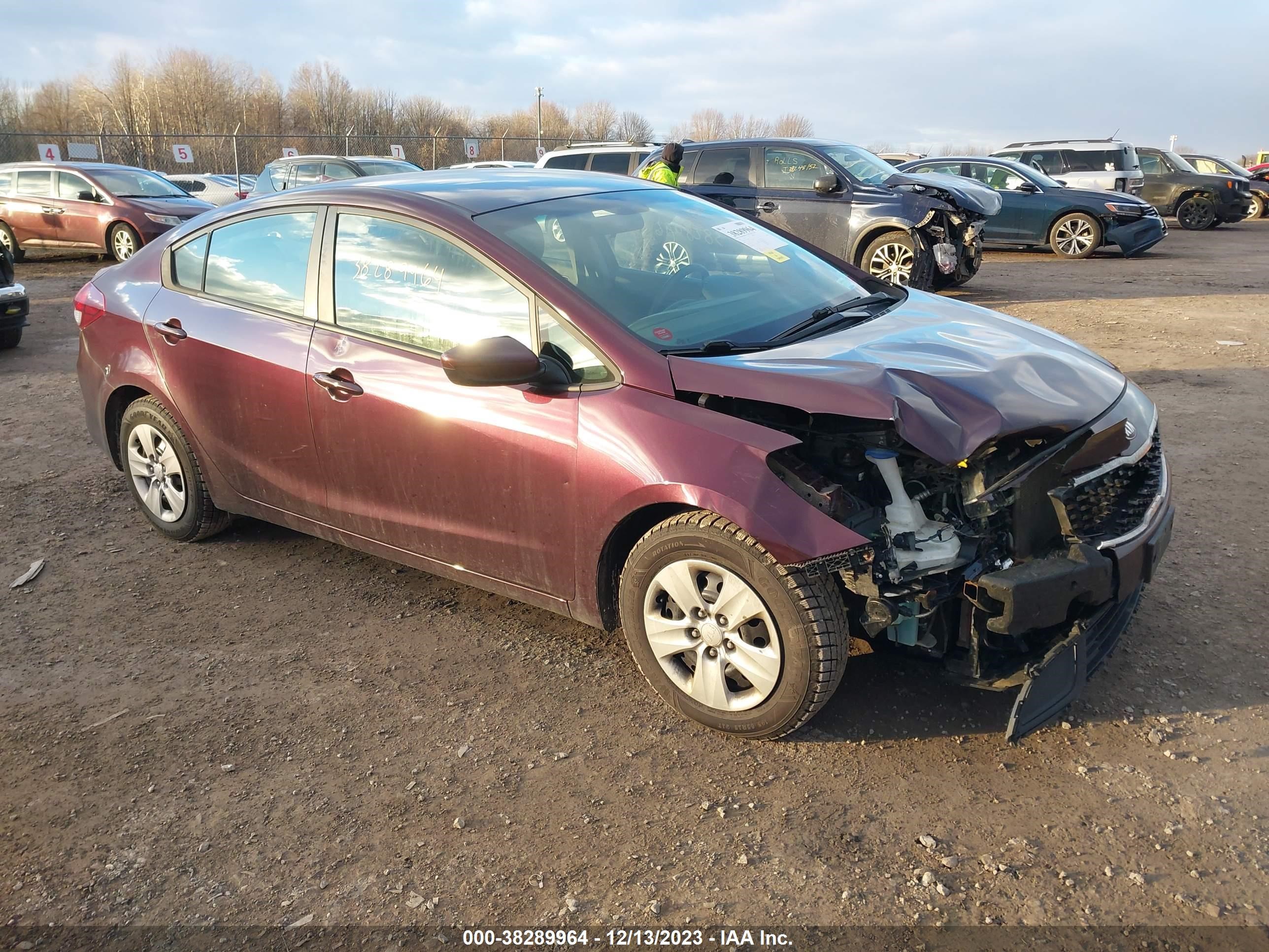 KIA FORTE 2018 3kpfl4a77je176816