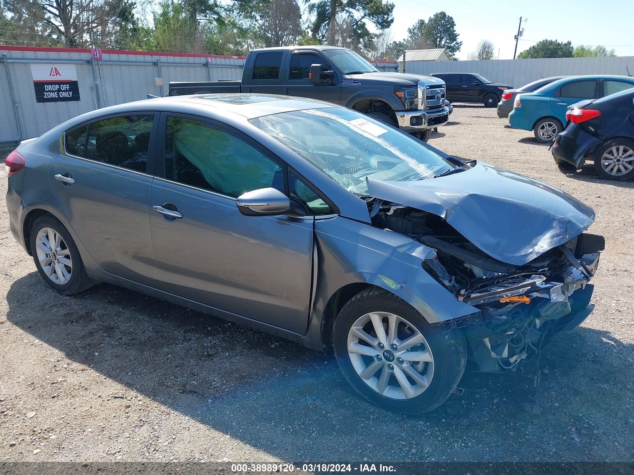 KIA FORTE 2017 3kpfl4a78he048904