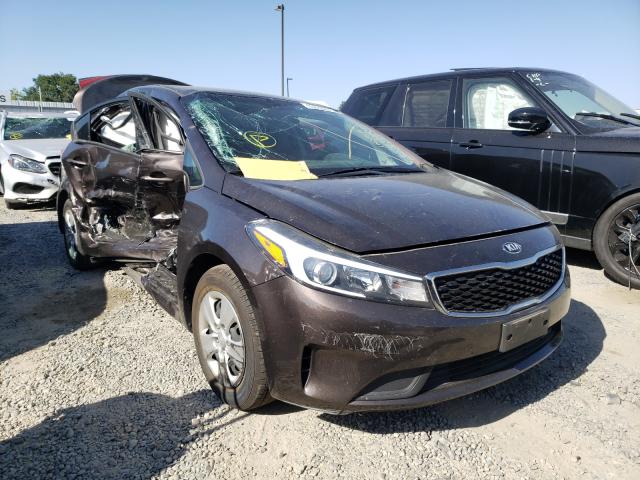 KIA FORTE LX 2018 3kpfl4a78je226039