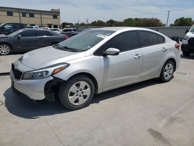 KIA FORTE LX 2018 3kpfl4a79je201313