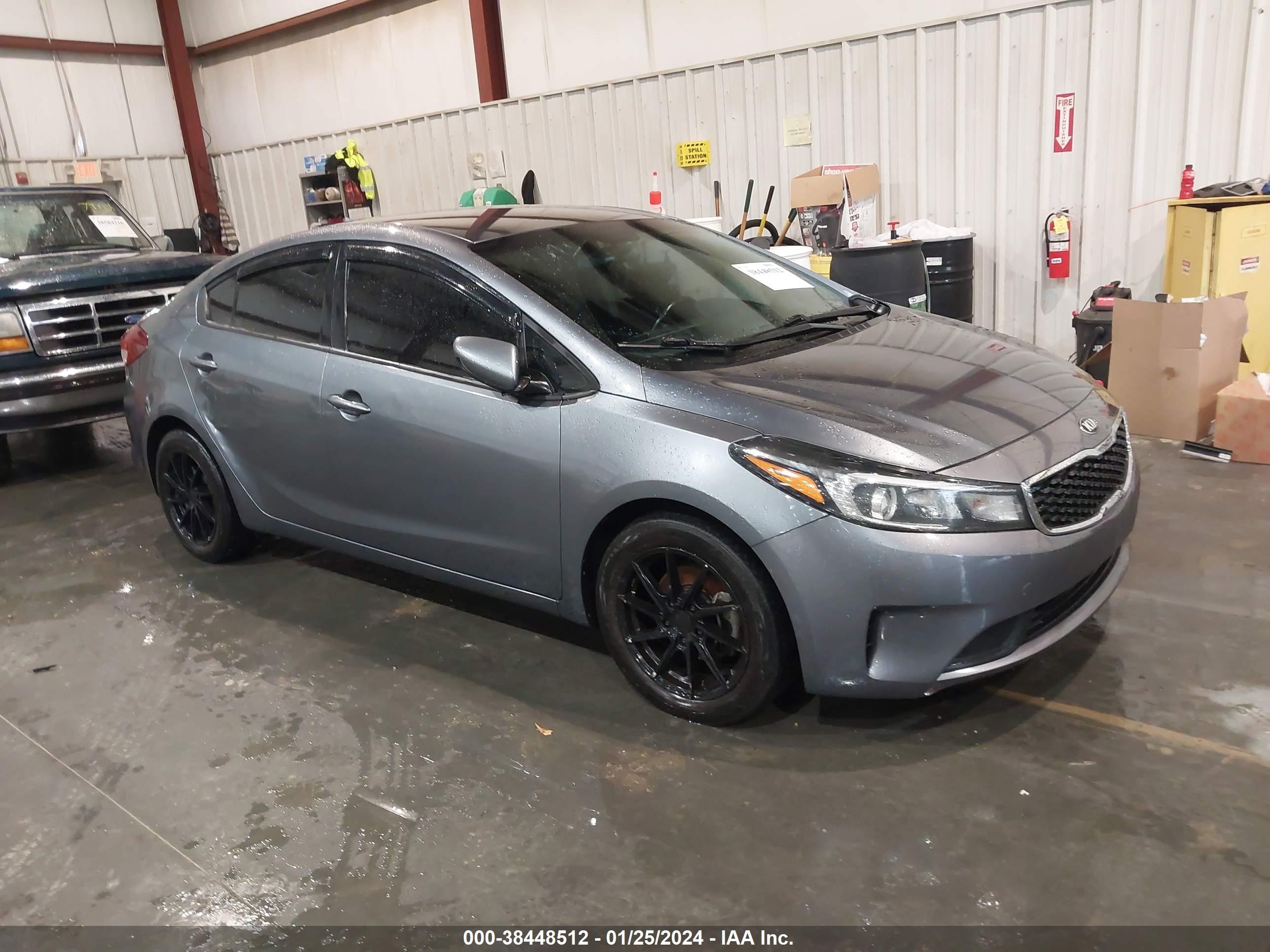 KIA FORTE 2018 3kpfl4a79je283947