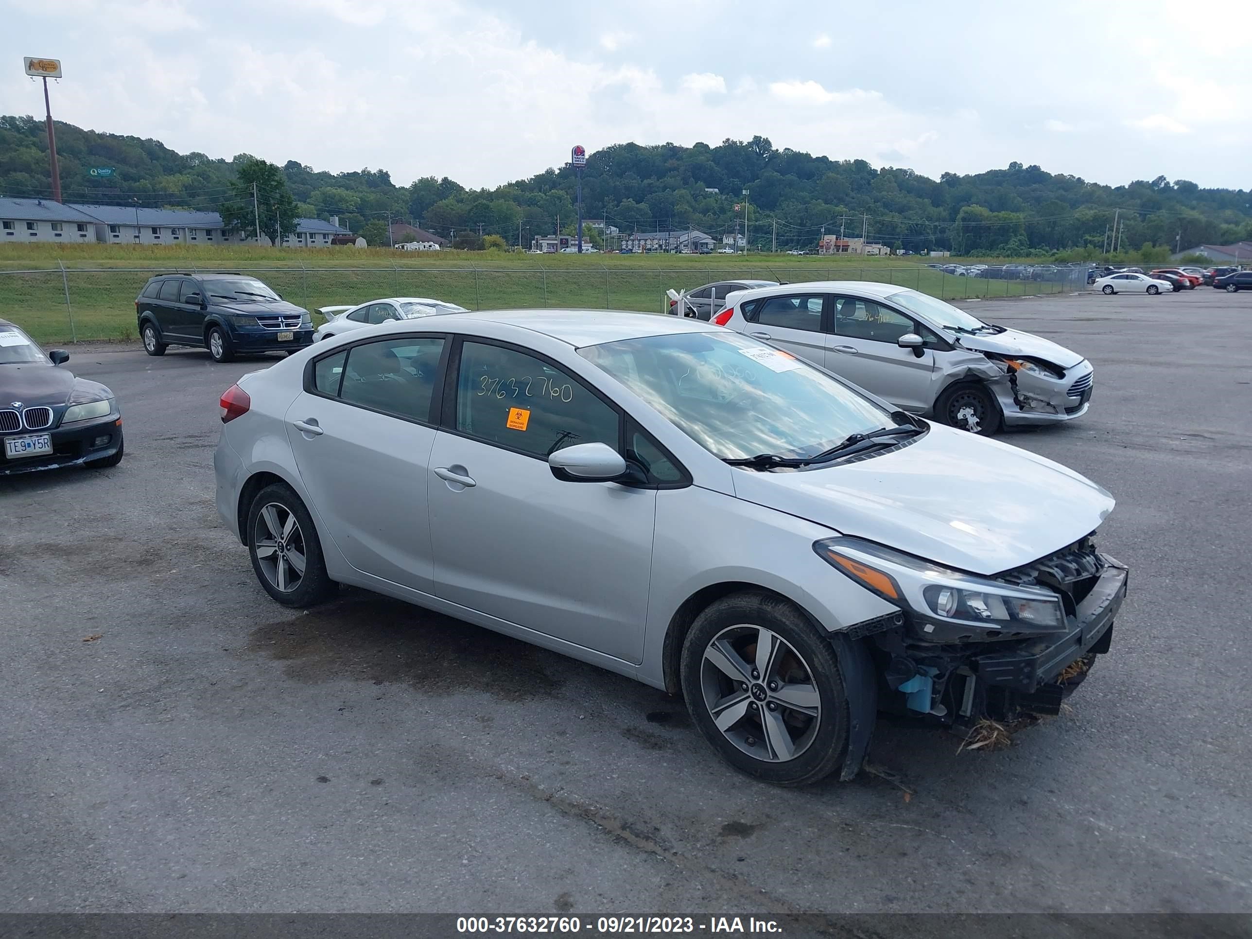 KIA FORTE 2018 3kpfl4a7xje257115