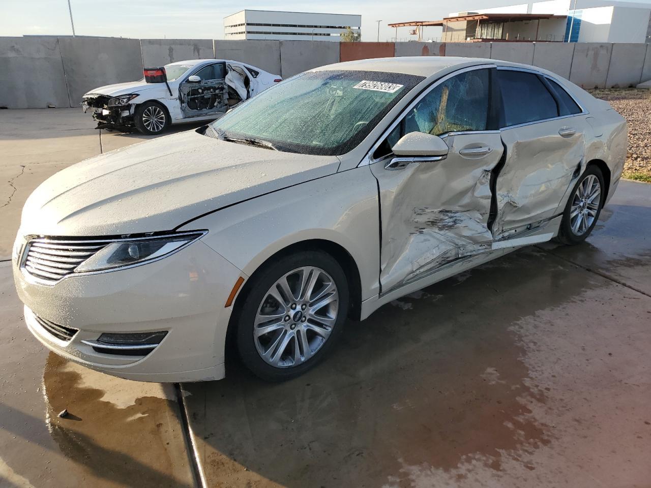 LINCOLN MKZ 2015 3ln6l2lu8fr603228