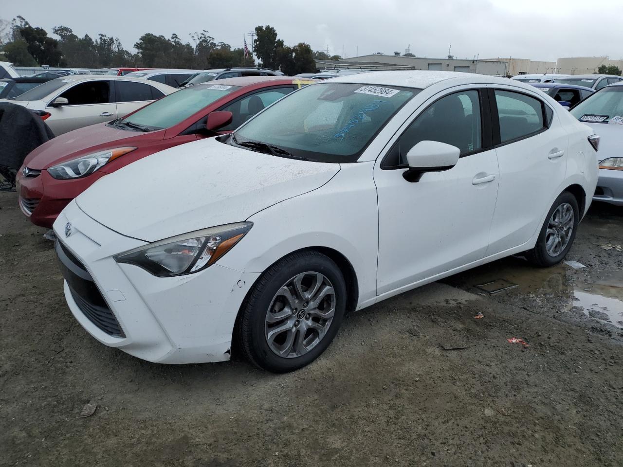 TOYOTA YARIS 2017 3mydlbyv0hy180538