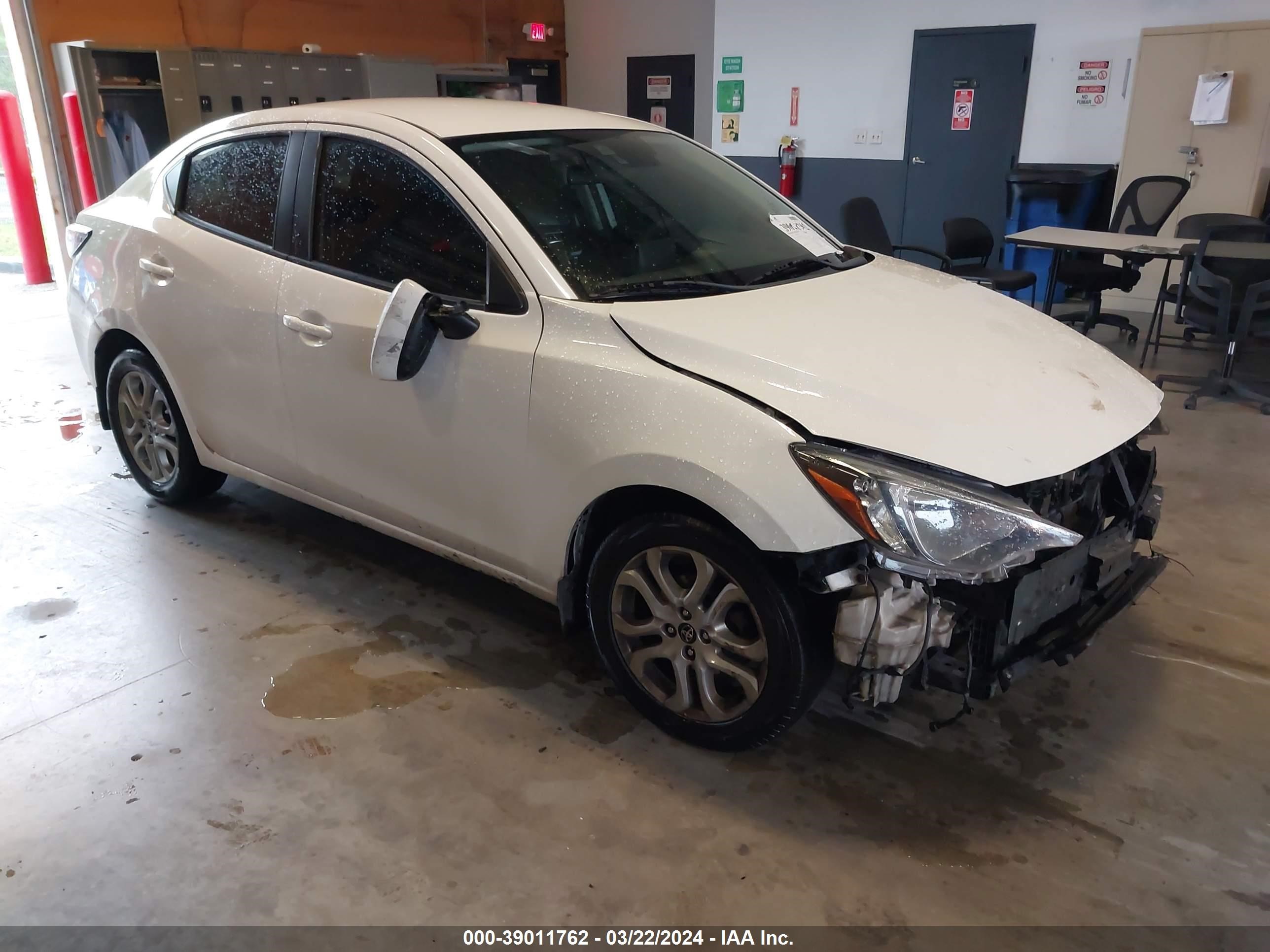 TOYOTA YARIS 2018 3mydlbyv3jy313153